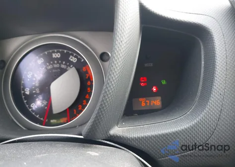 2010 Scion Xd из США, поврежденный, VIN JTKKU4B4XA1001293